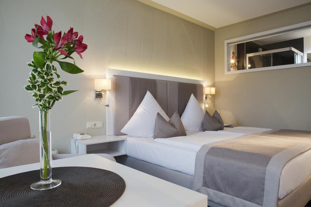 Hafenhotel Pommernyacht Ueckermünde 部屋 写真