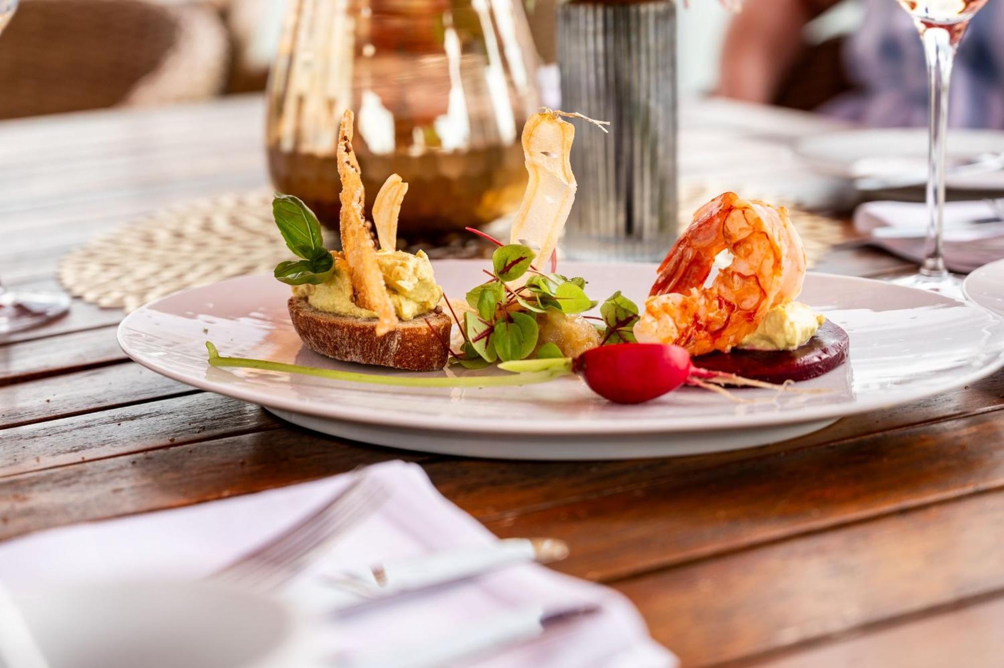 Hafenhotel Pommernyacht Ueckermünde エクステリア 写真