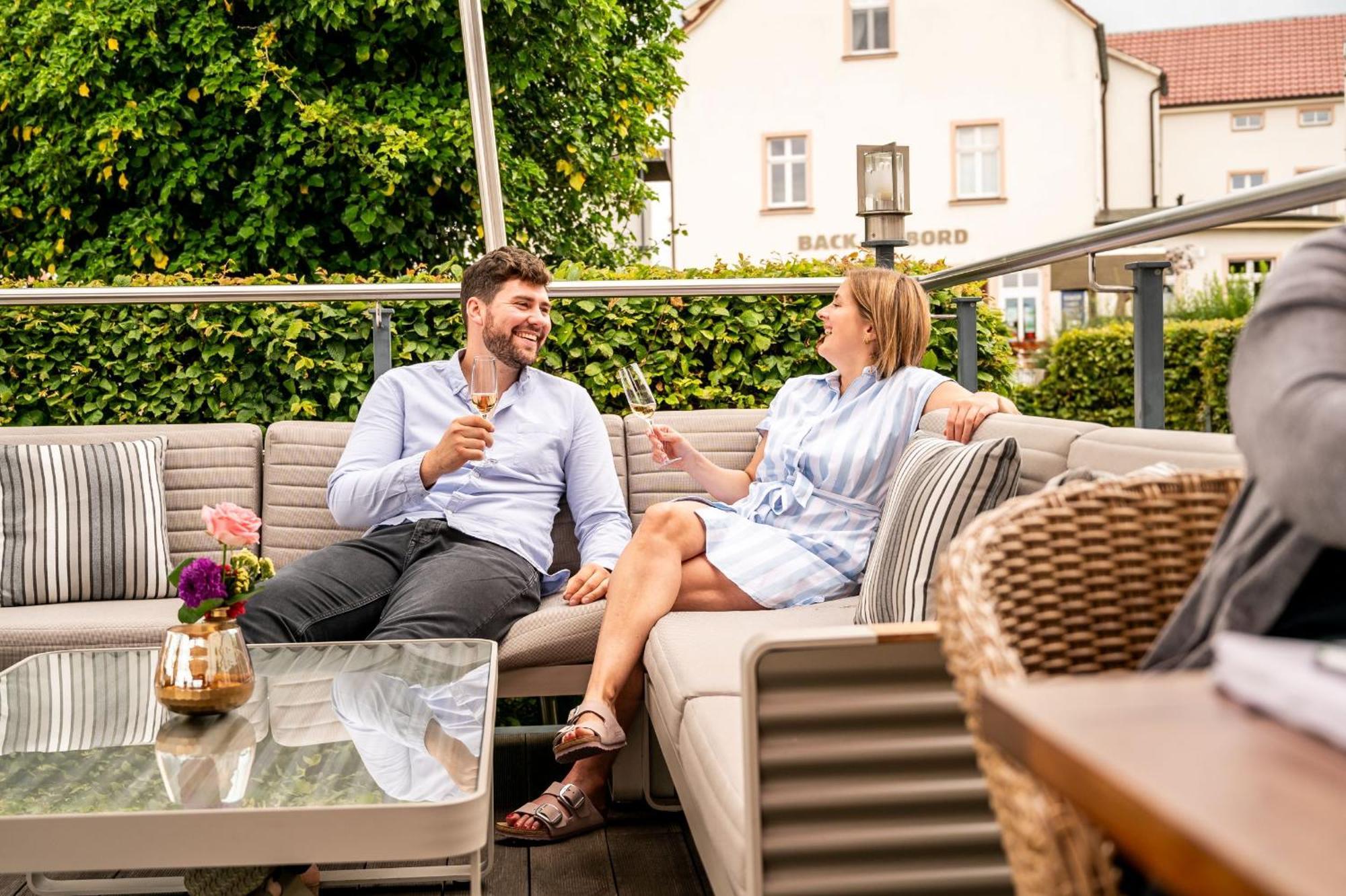 Hafenhotel Pommernyacht Ueckermünde エクステリア 写真