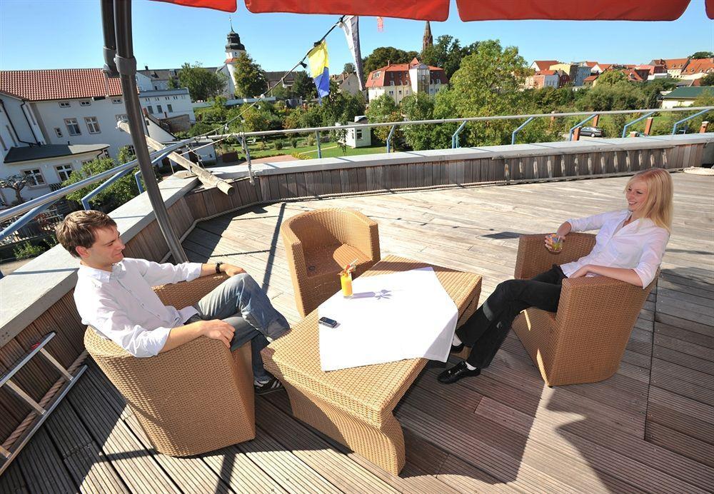 Hafenhotel Pommernyacht Ueckermünde エクステリア 写真