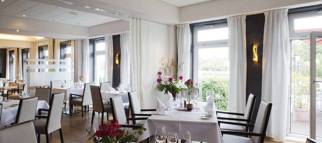 Hafenhotel Pommernyacht Ueckermünde エクステリア 写真